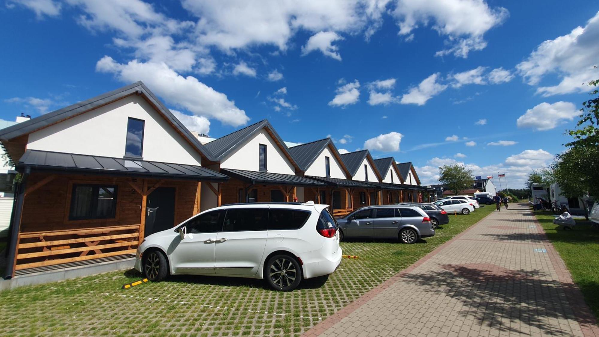 Camping Klif-Nowe Klimatyzowane Domki, 400M Od Centrum Rewala, 30M Od Morza Trzęsacz 外观 照片