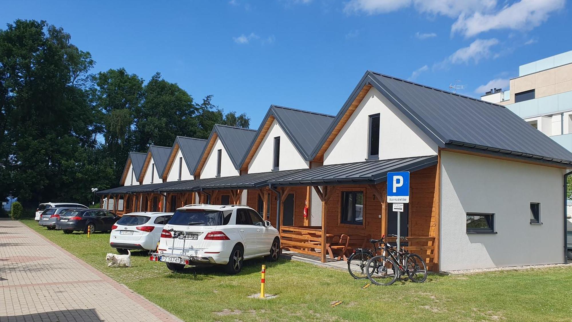 Camping Klif-Nowe Klimatyzowane Domki, 400M Od Centrum Rewala, 30M Od Morza Trzęsacz 外观 照片