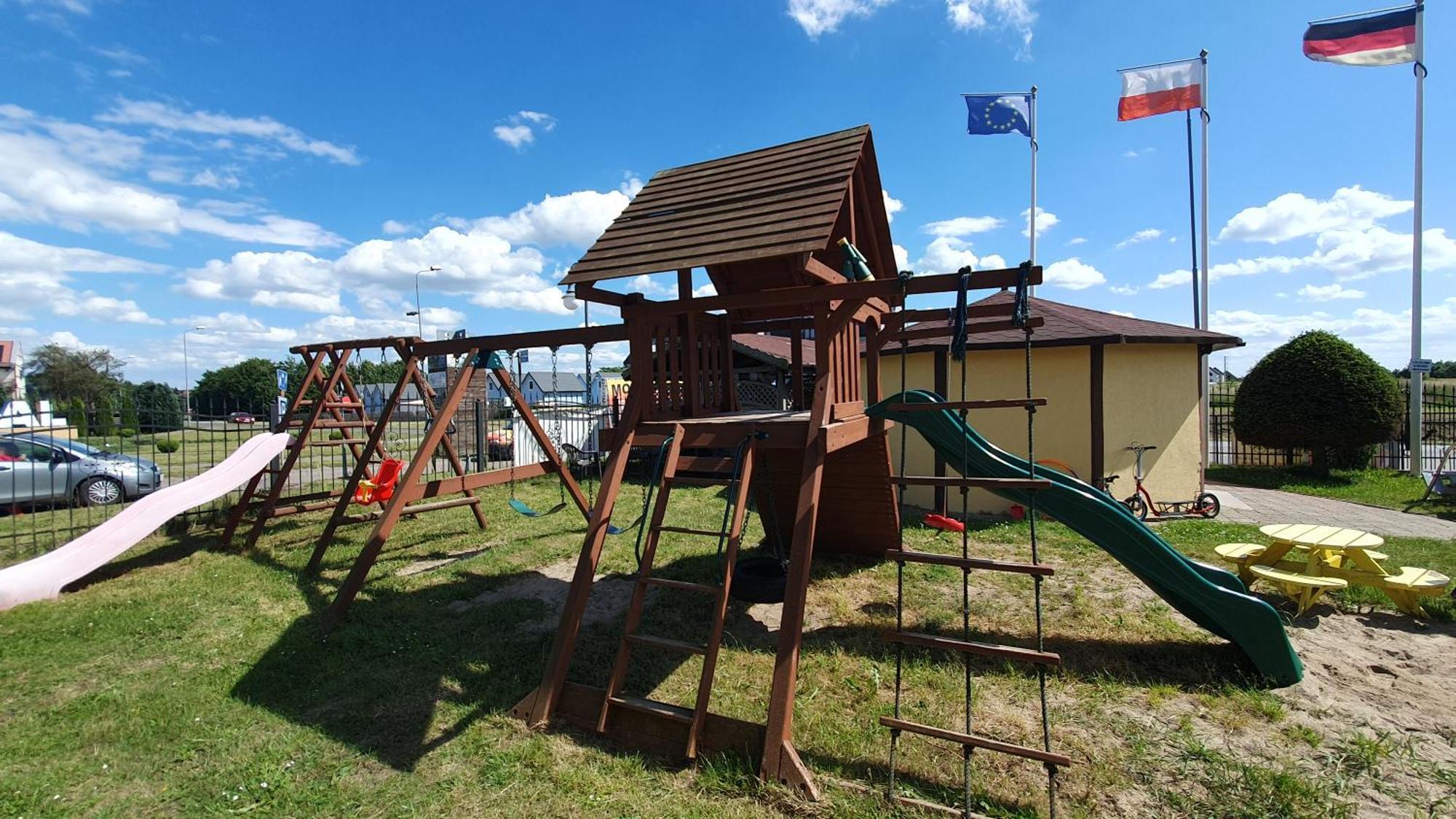 Camping Klif-Nowe Klimatyzowane Domki, 400M Od Centrum Rewala, 30M Od Morza Trzęsacz 外观 照片